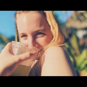 Meet your Posher, Eva